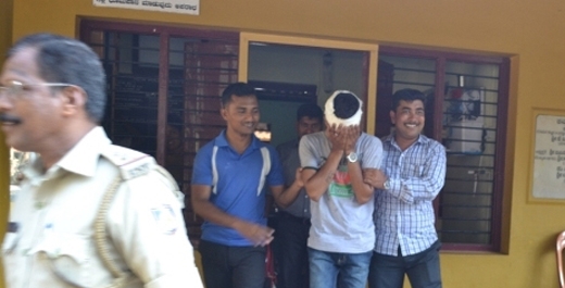 Robbery bid at Halladi Bank 1